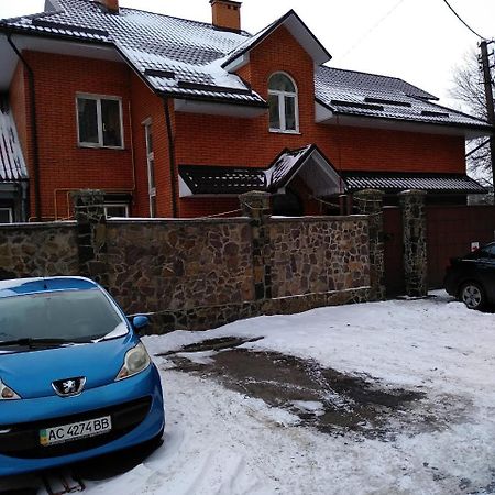 Будинок В Центрі Lutsʼk Exterior foto